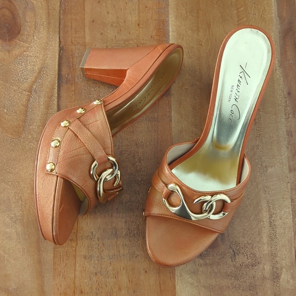 🆕🌿KENNETH COLE NEW YORK HEELS🌿 - Picture 2 of 16